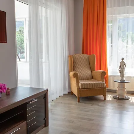 Olya Boutique Hotel *